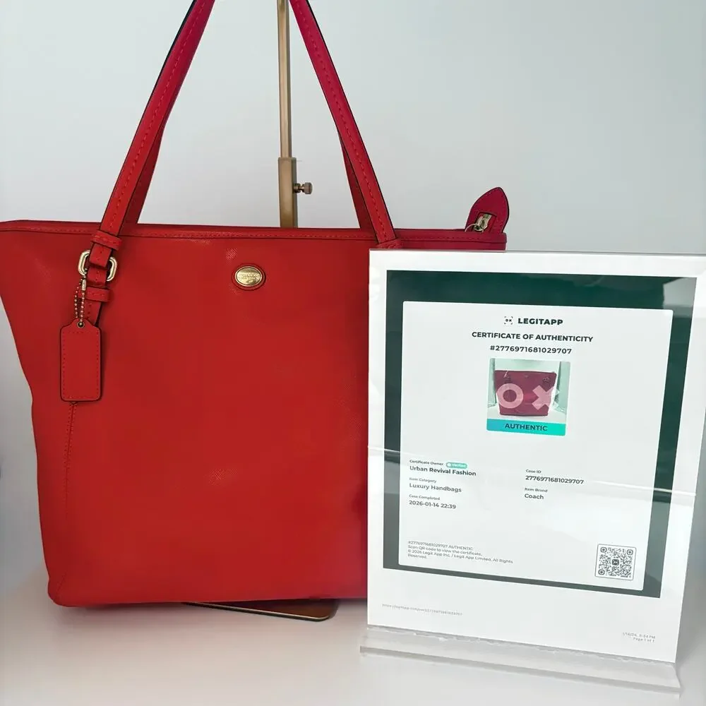 Authenticated Coach Red Peyton Leather Tote purse